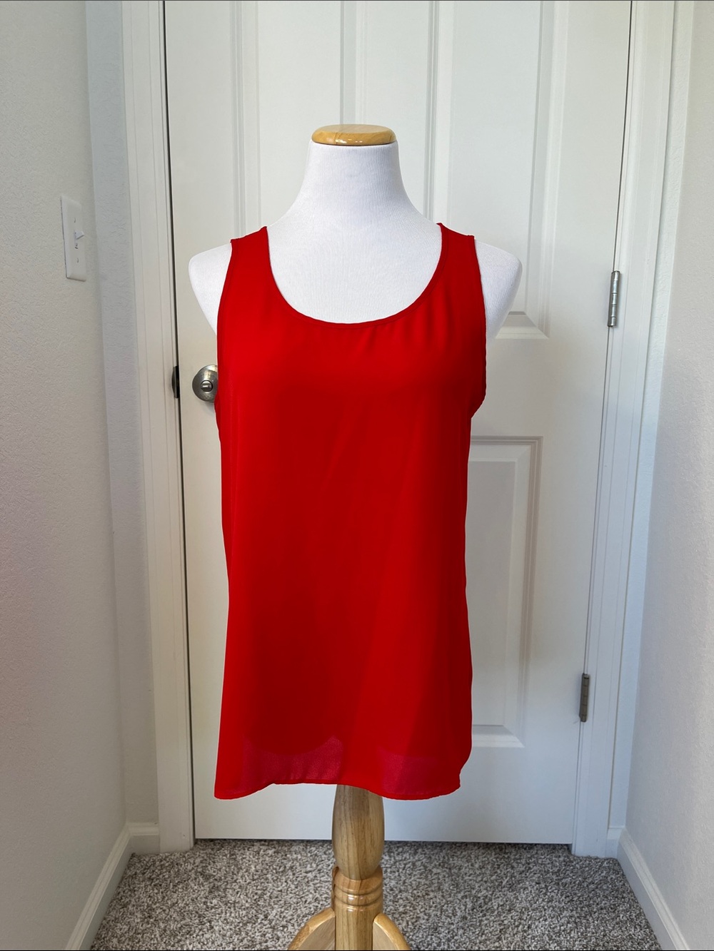 Express Red Split Back Sleeveless Scoop Neck Blouse Tank Top Large